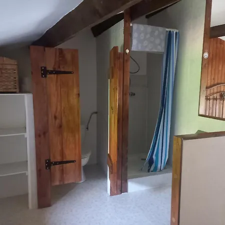 Les Trois Noyers Holiday home